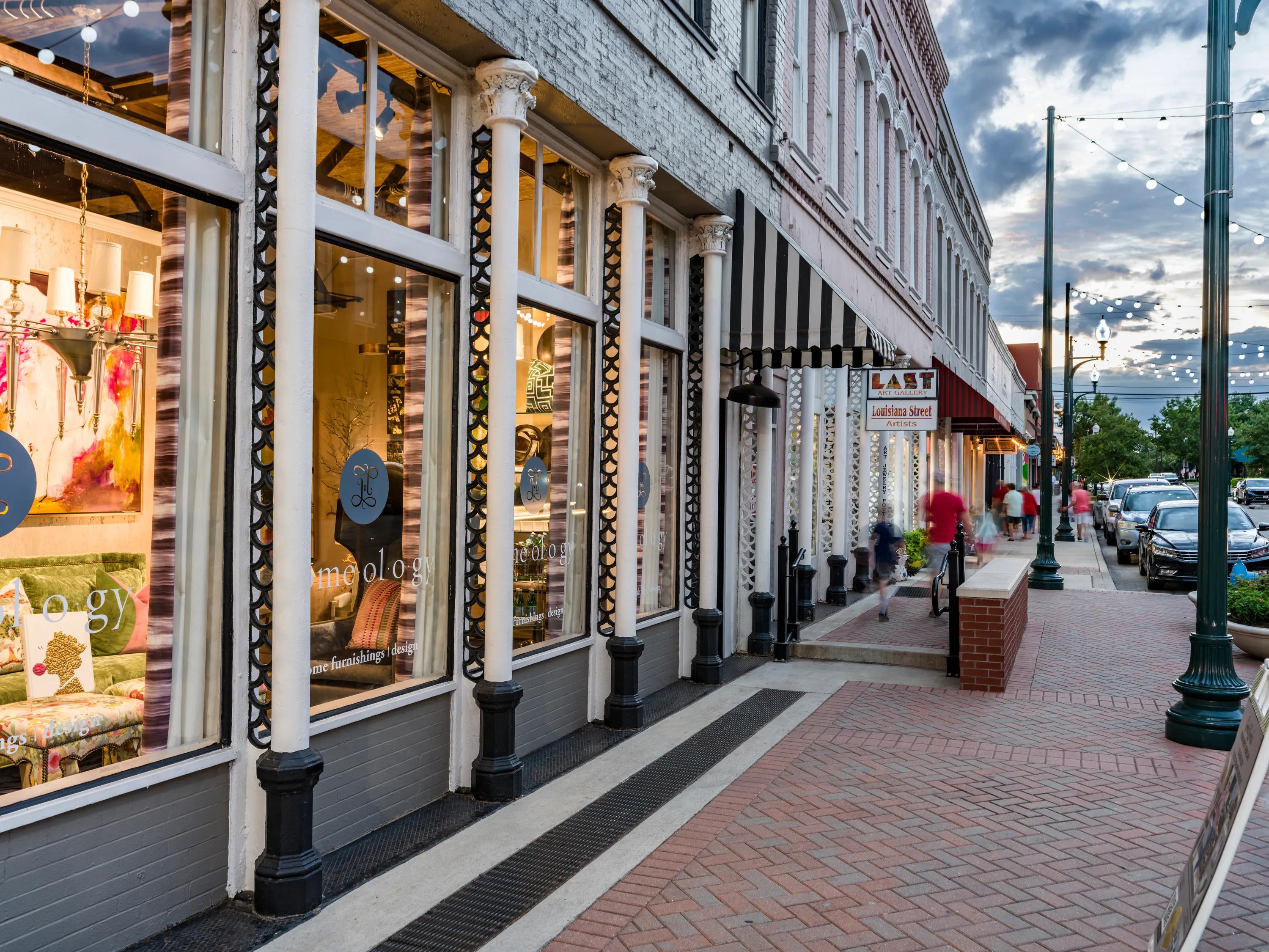 storefronts and local boutiques near modera ridgeline mckinney texas apartments