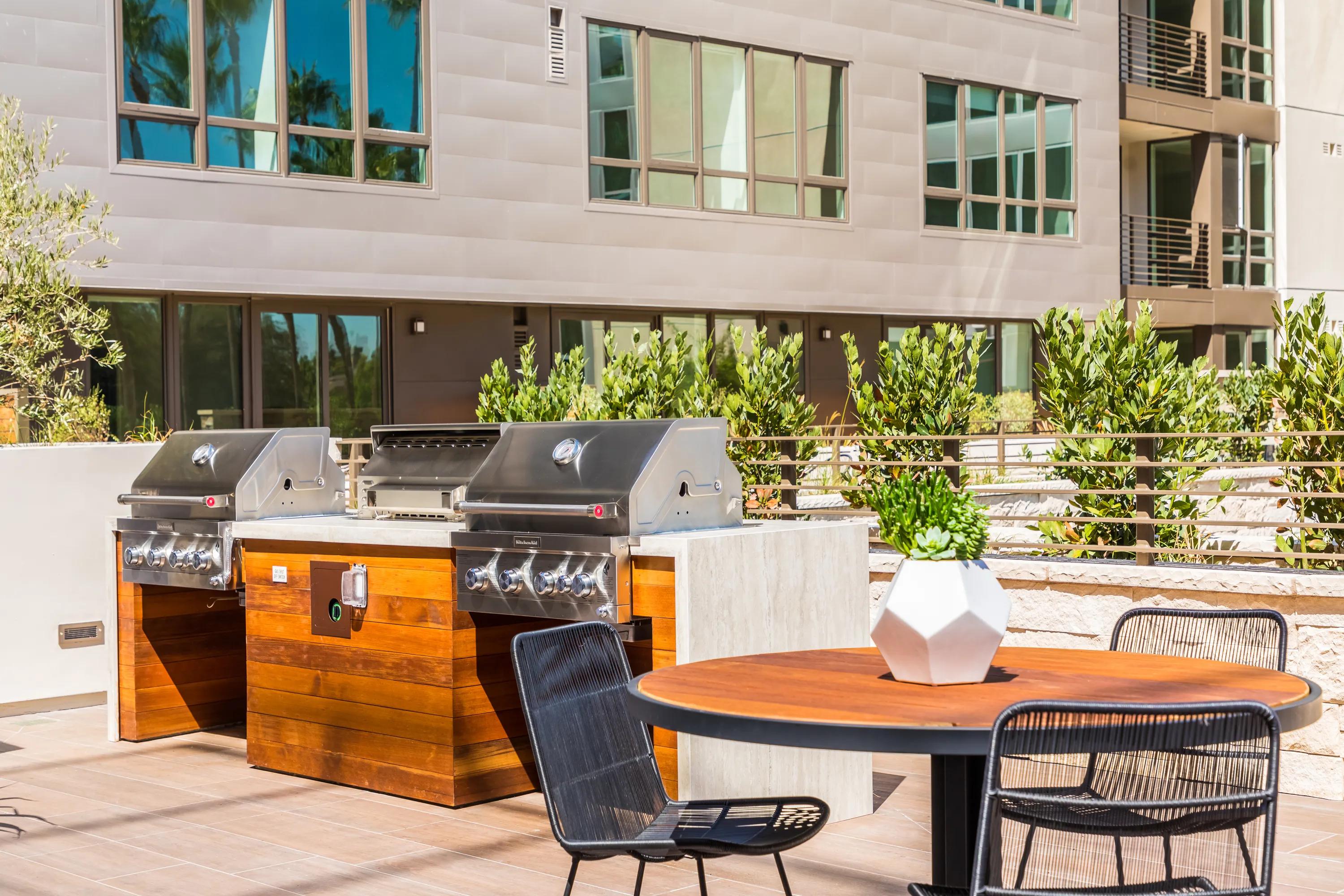 Upscale grilling area for outdoor dining 580 anton apartments