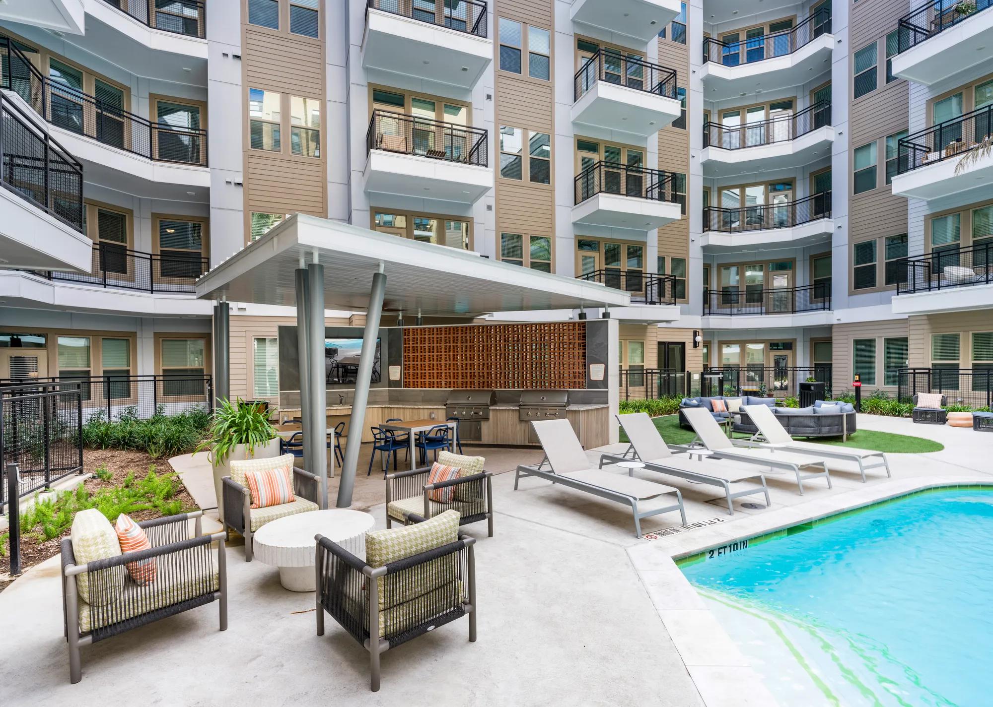 pool deck at modera garden oaks houston tx