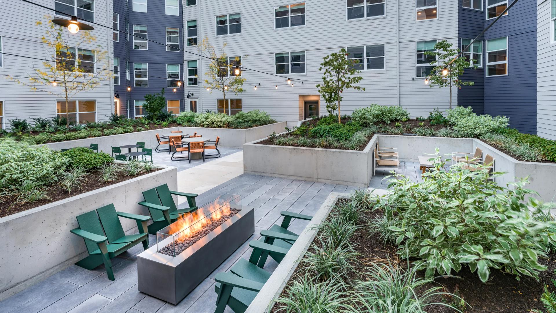 courtyard modera woodstock portland apartments for rent