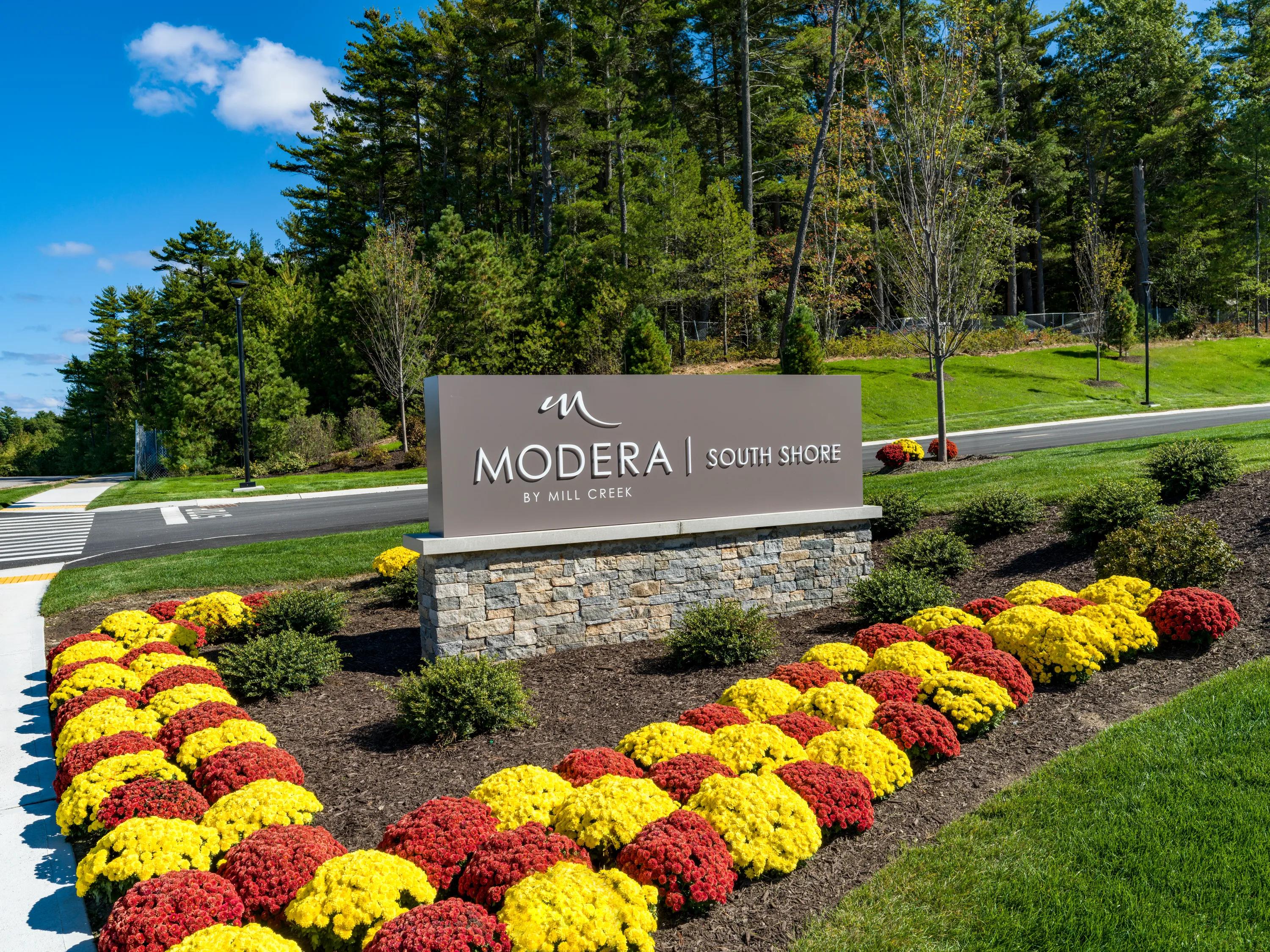 exterior street signage modera south shore apartment homes for rent in marshfield ma