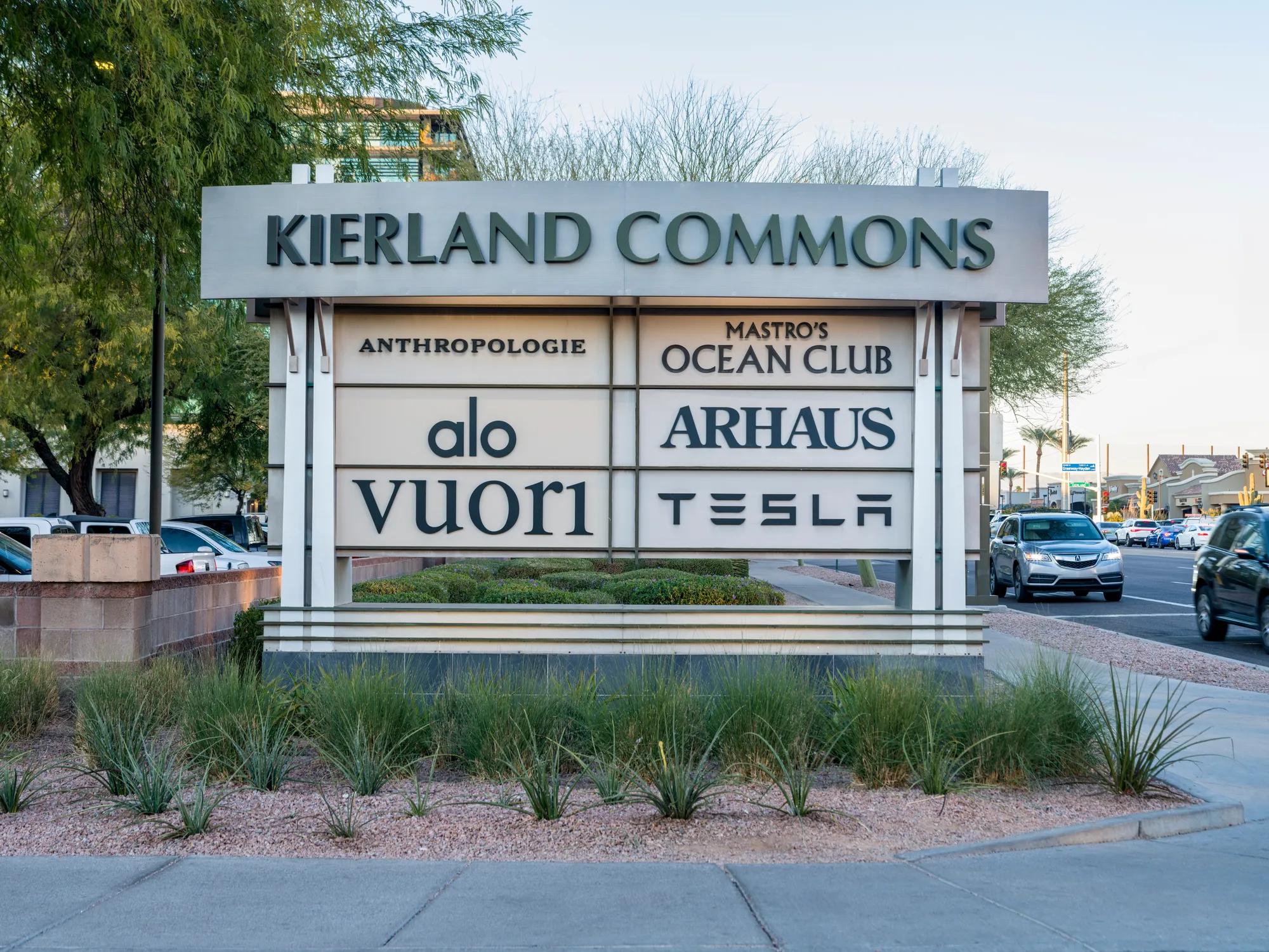 kierland commons shopping modera reserve scottsdale apartment homes for rent in az