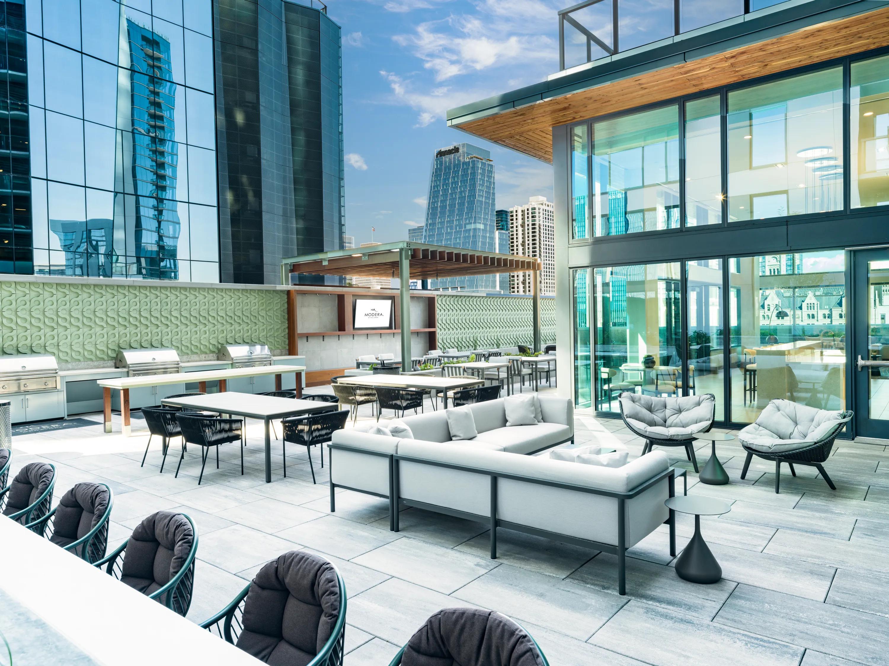 rooftop and outdoor lounge space modera mcgavock apartment homes for rent in nashville tn