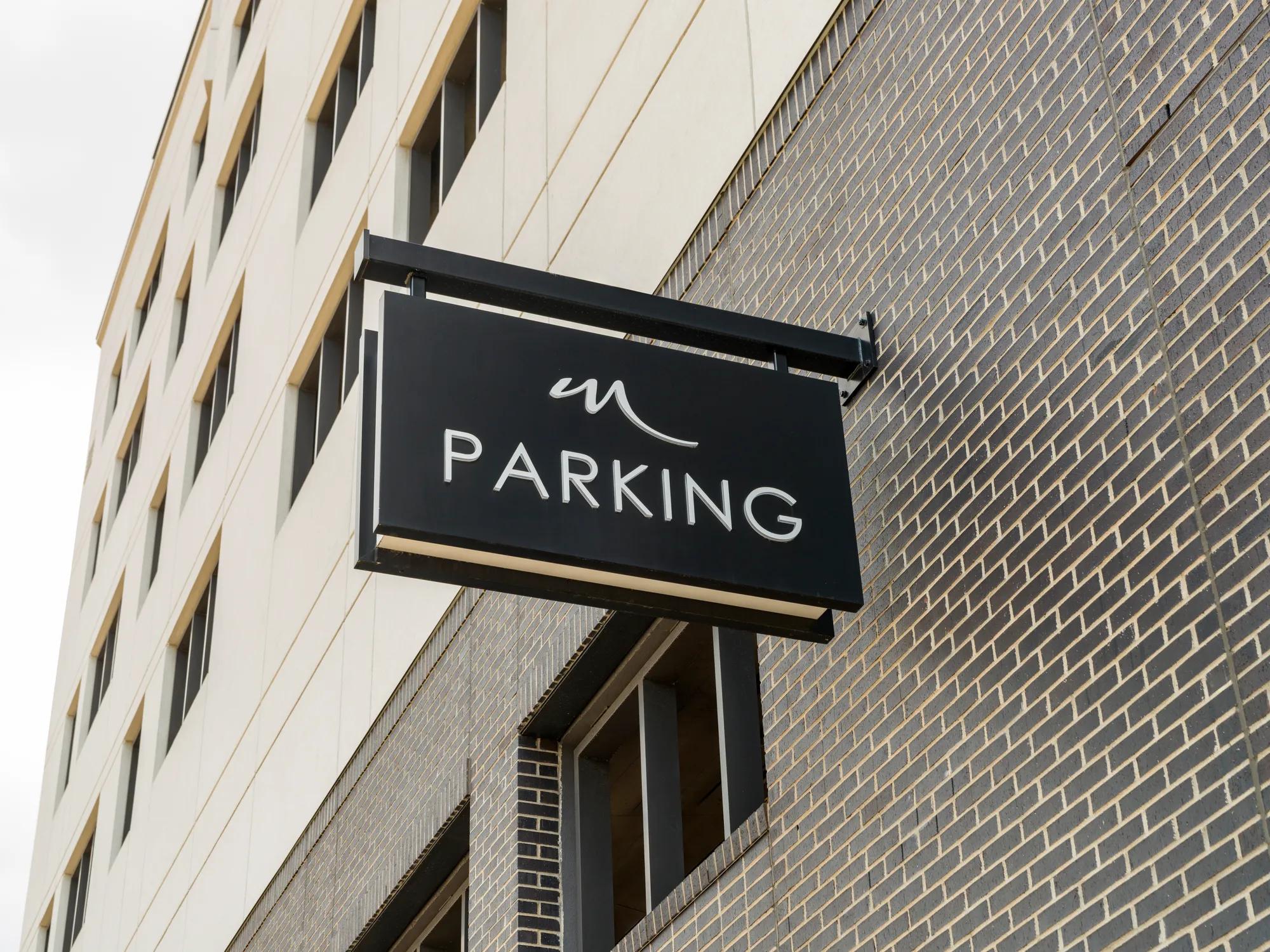 parking entrance modera gulch apartments for rent in nasheville tn