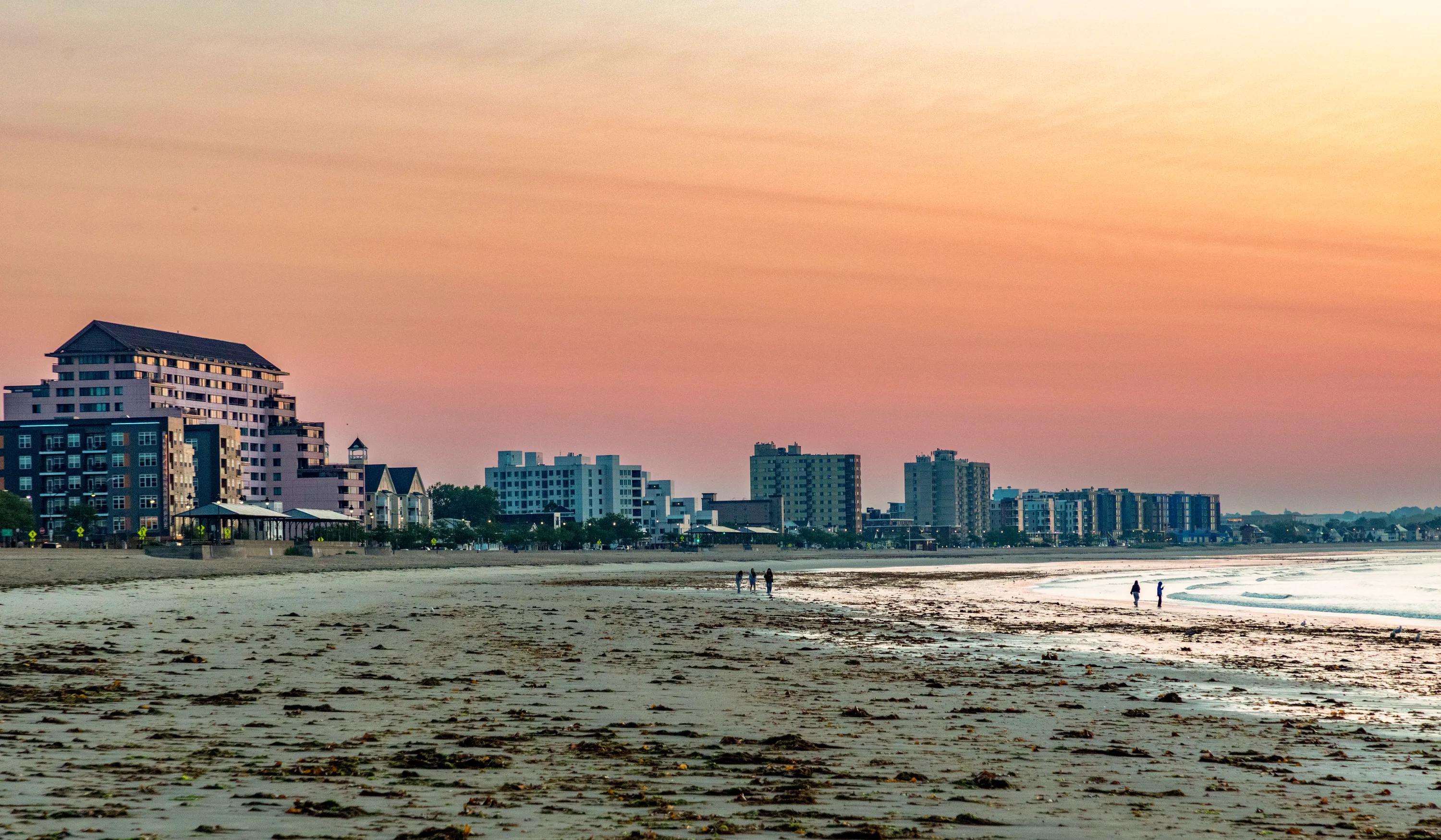 Modera Revere Beach Gallery Picture Coastal Apartment Home Life