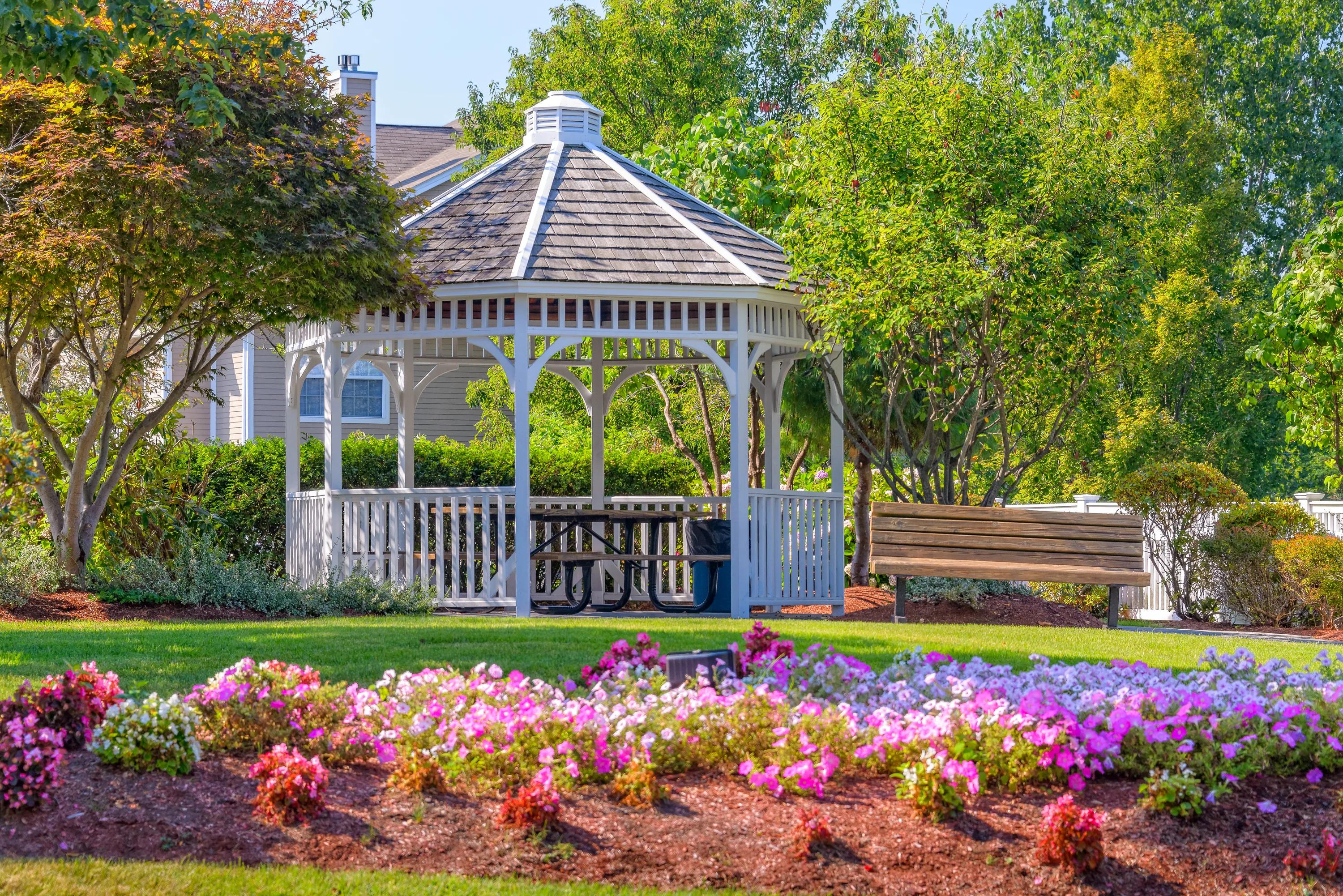 Image of flowers on Alister Quincy landscaped grounds apartments near boston ma