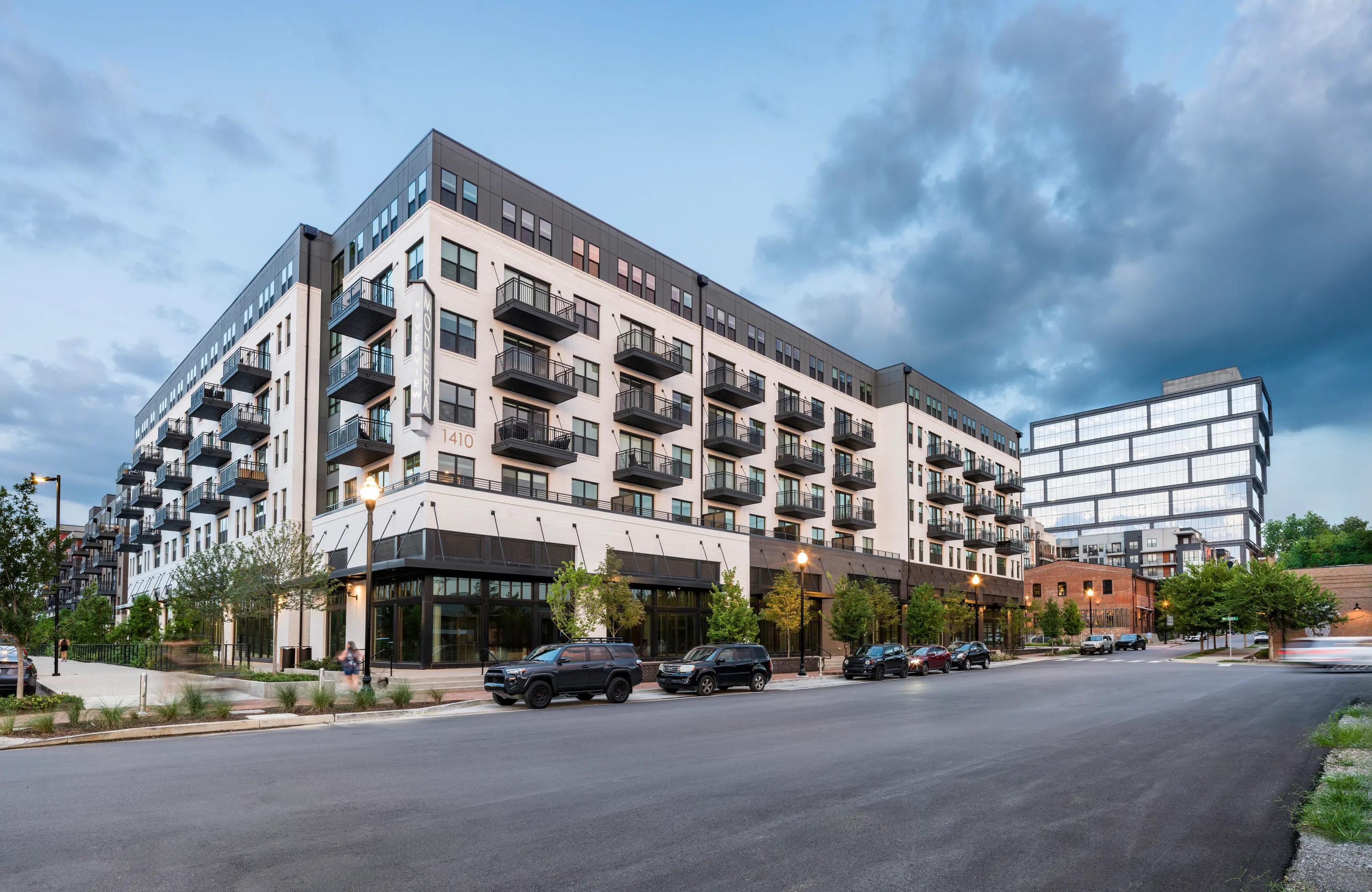 building exterior of modera riverview apartment homes for rent nashville tn
