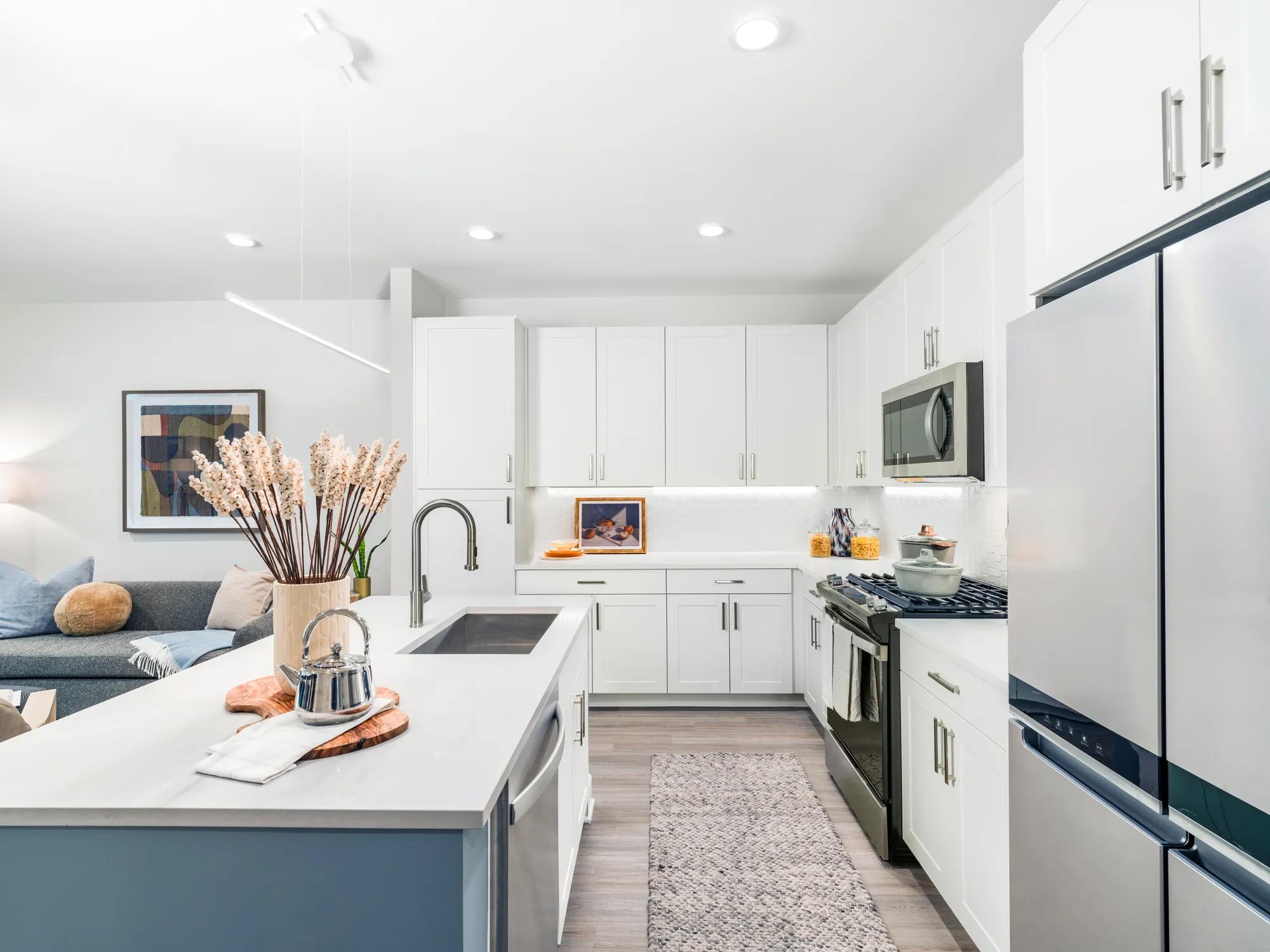 Kitchen islands with pull-up bar seating