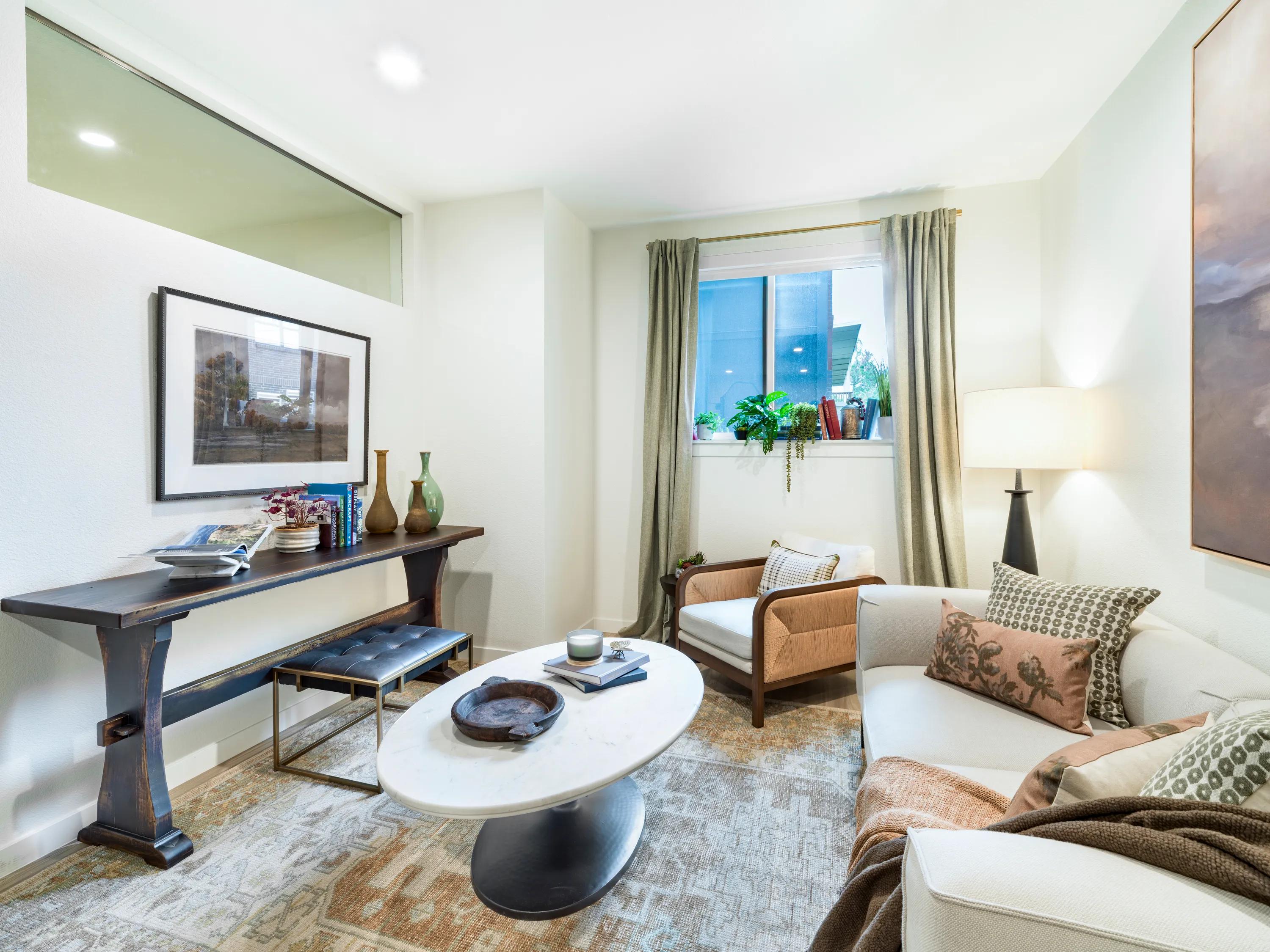 1- and 2-bedroom homes with den and loft layouts available modera university park