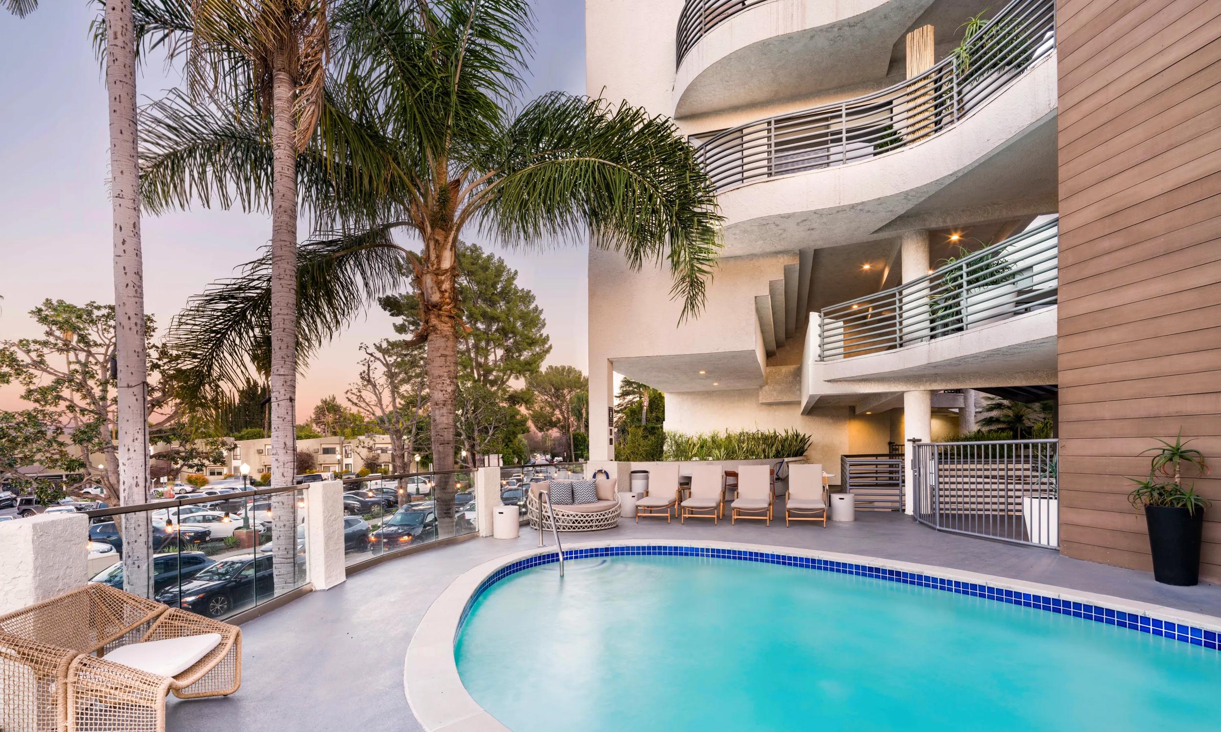 alister sherman oaks ca apartments community pool