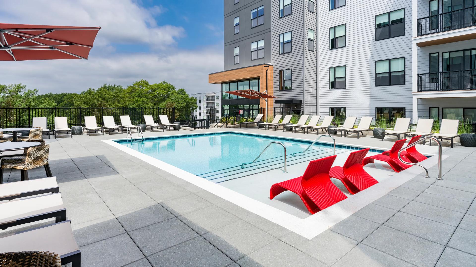 resort style pool and sun deck modera loso apartments in charlotte nc
