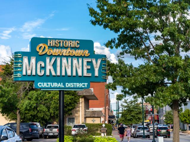 Historic Downtown McKinney  nearby modera ridgeline apartments