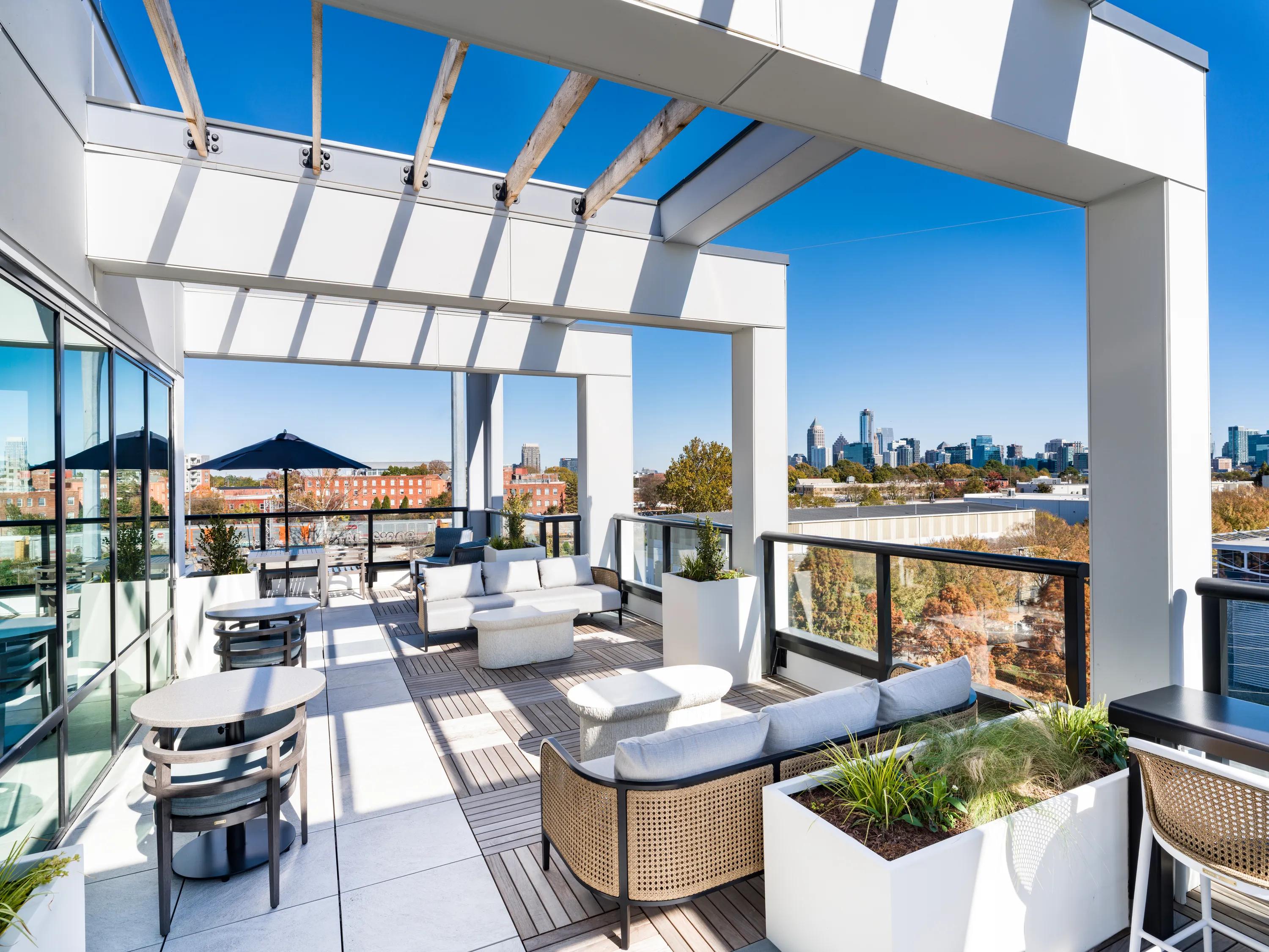 rooftop deck modera westside trail apartment homes for rent in atlanta ga