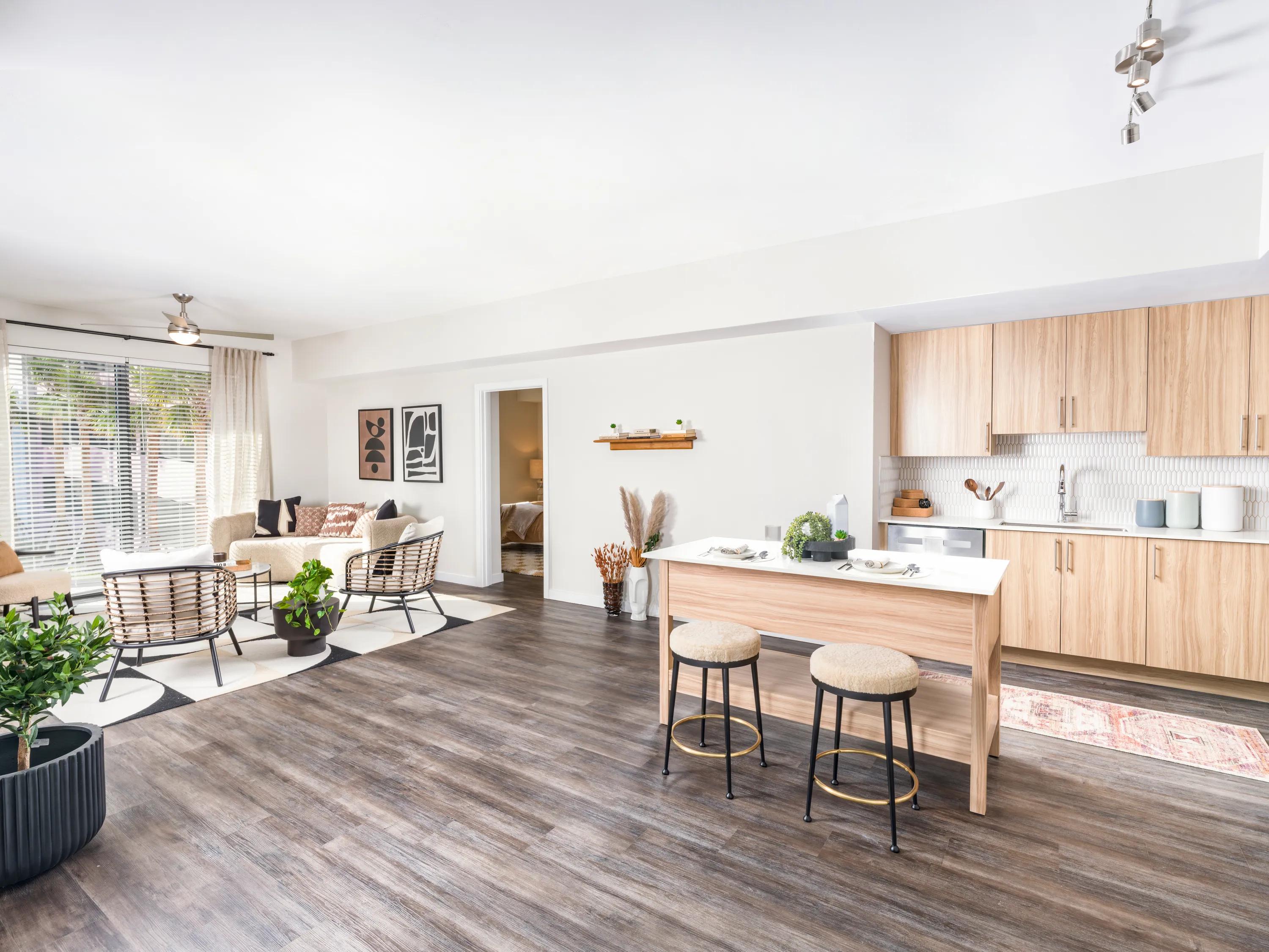 Large chef's island and modern finishes in kitchen