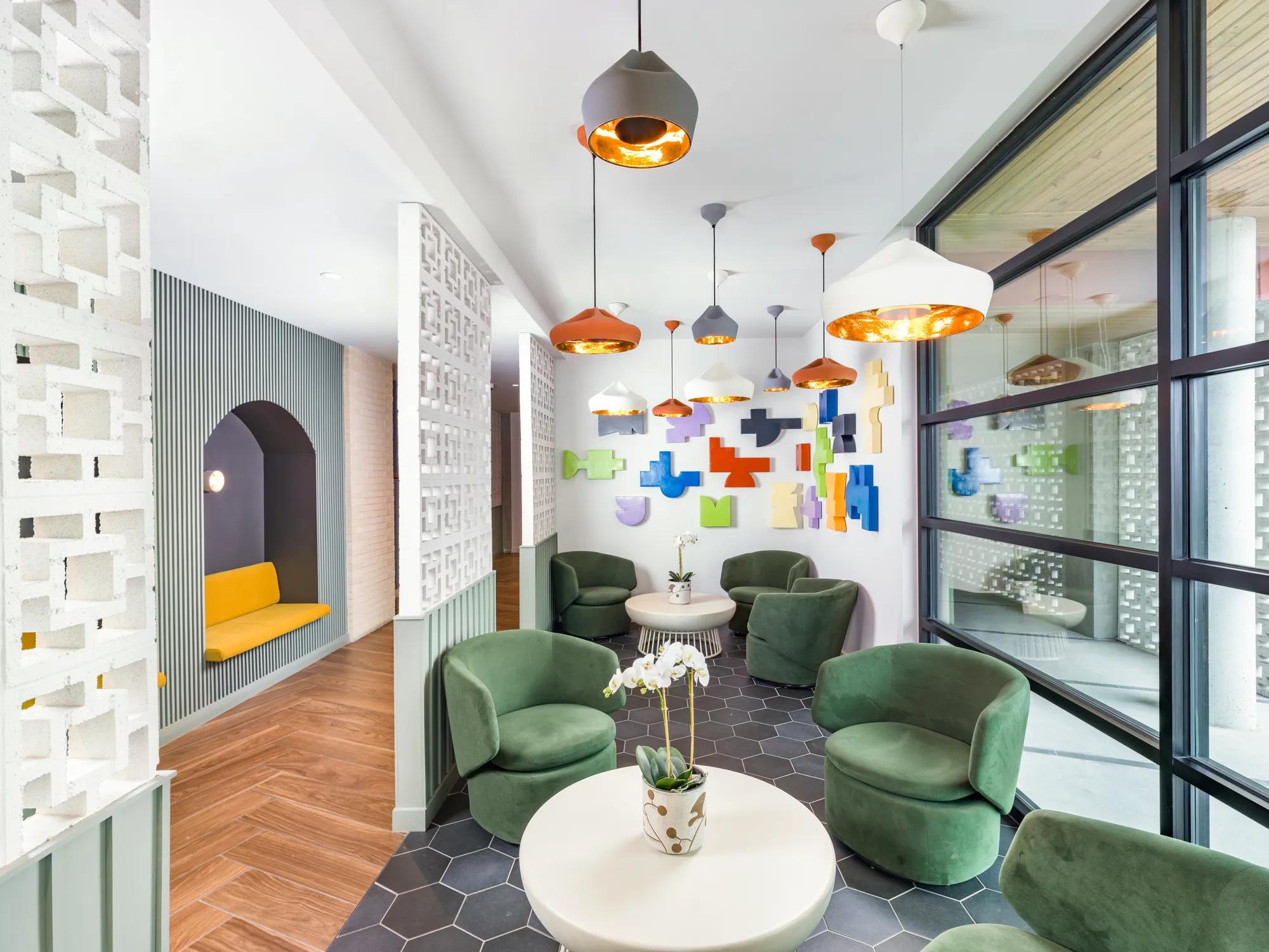 resident lounge with cafe style seating
