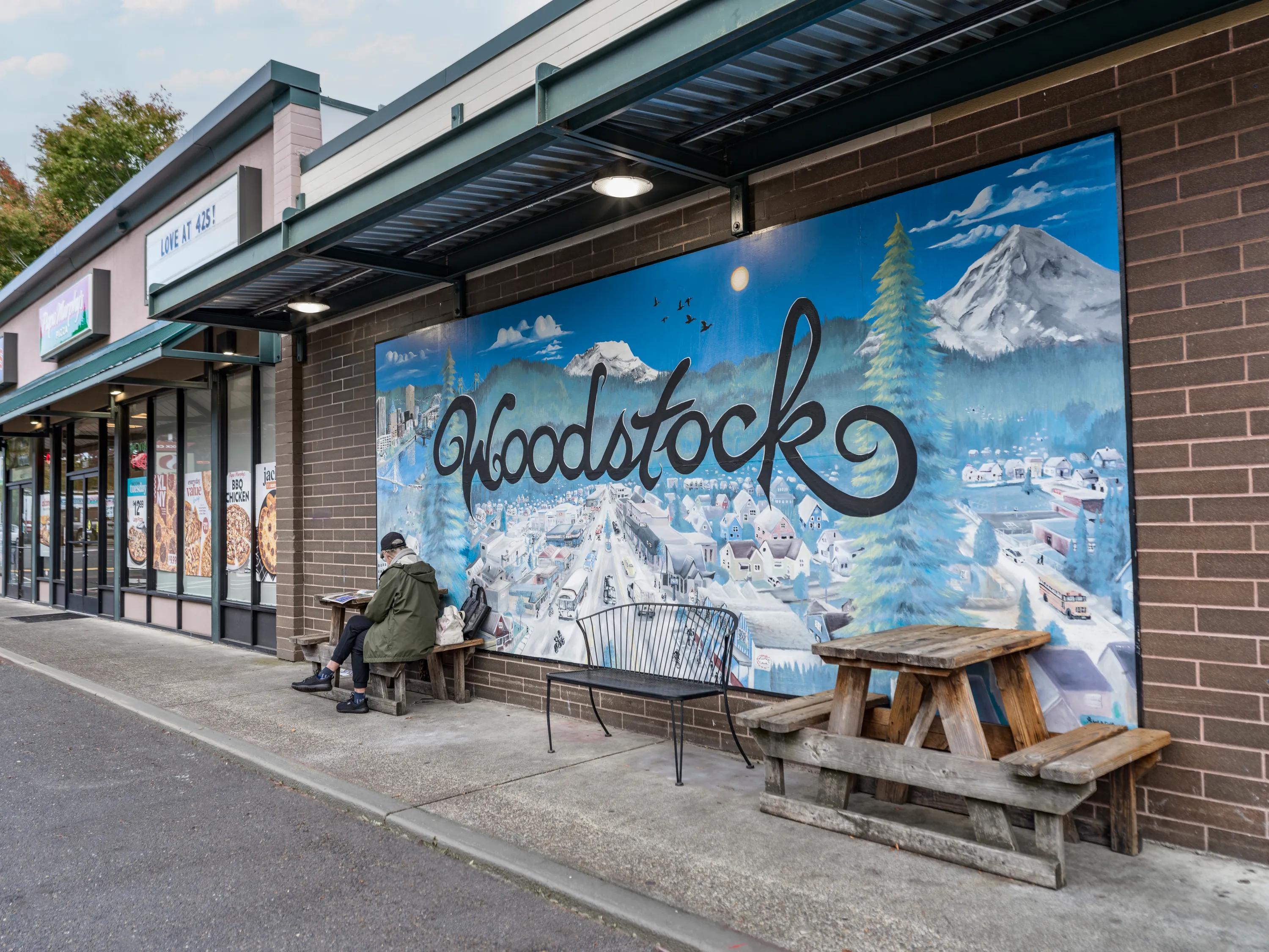 woodstock downtown mural