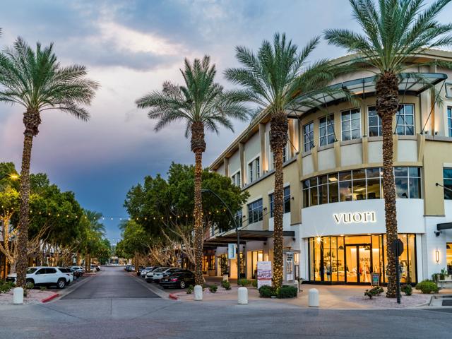 retail locations on street lined with additional stores modera kierland apartment homes for rent in scottsdale az