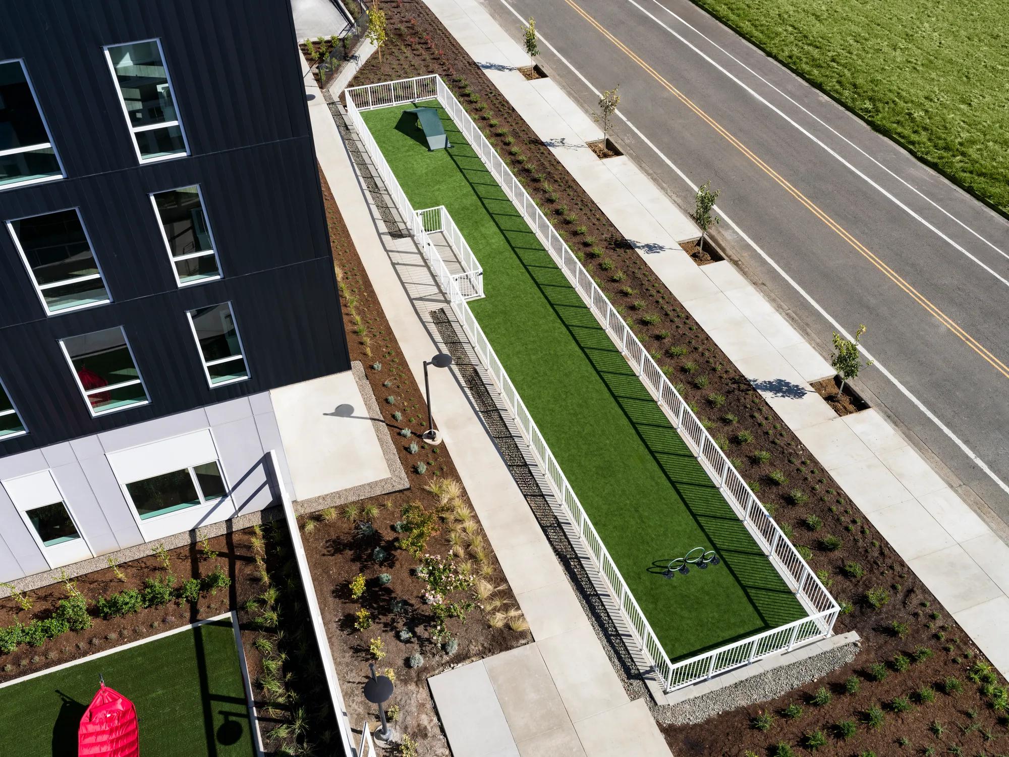 pet park modera raleigh hills apartments