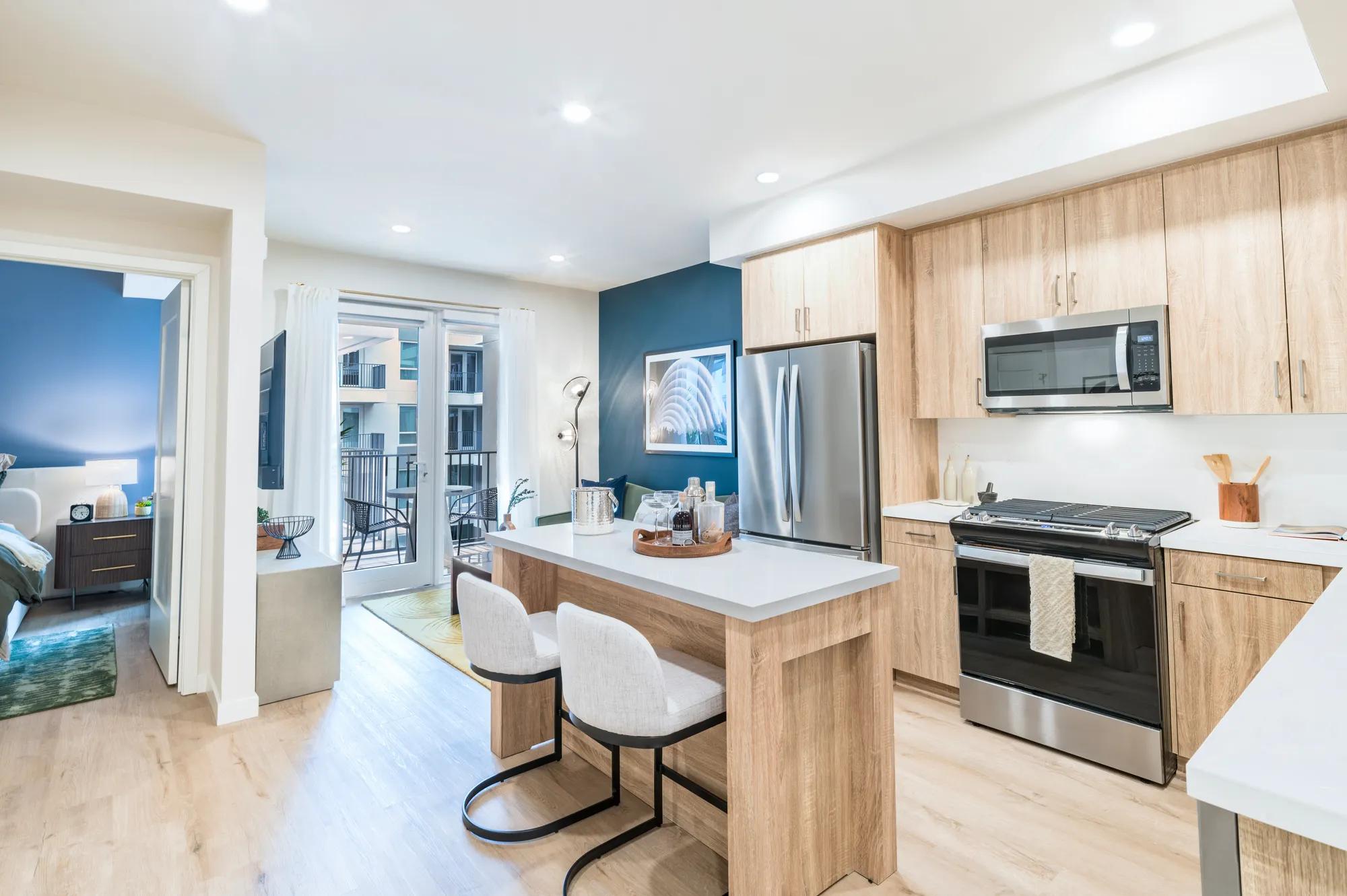 Kitchen islands with pull-up bar seating