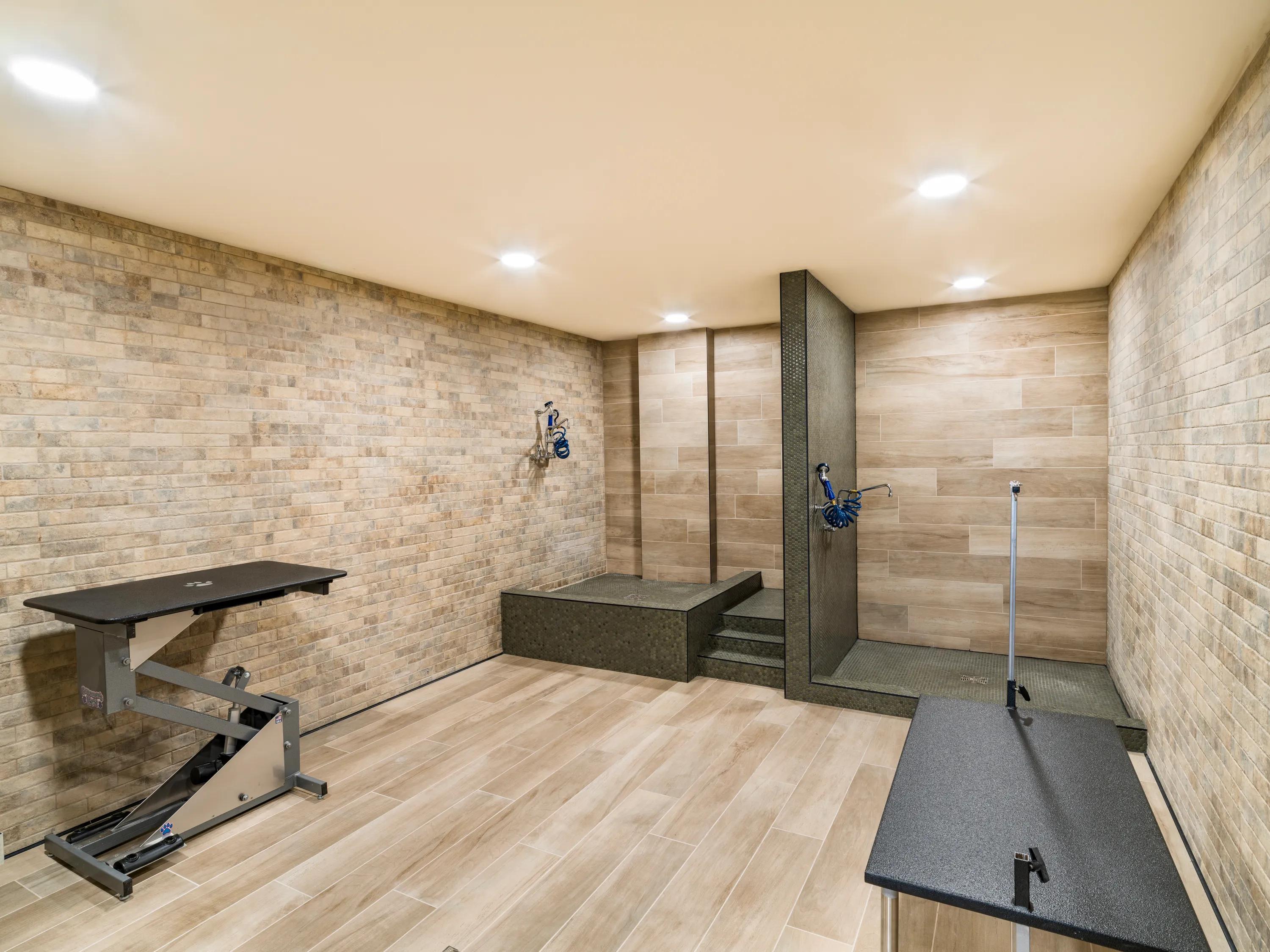 Pet-friendly community with pet spa modera university park denver co