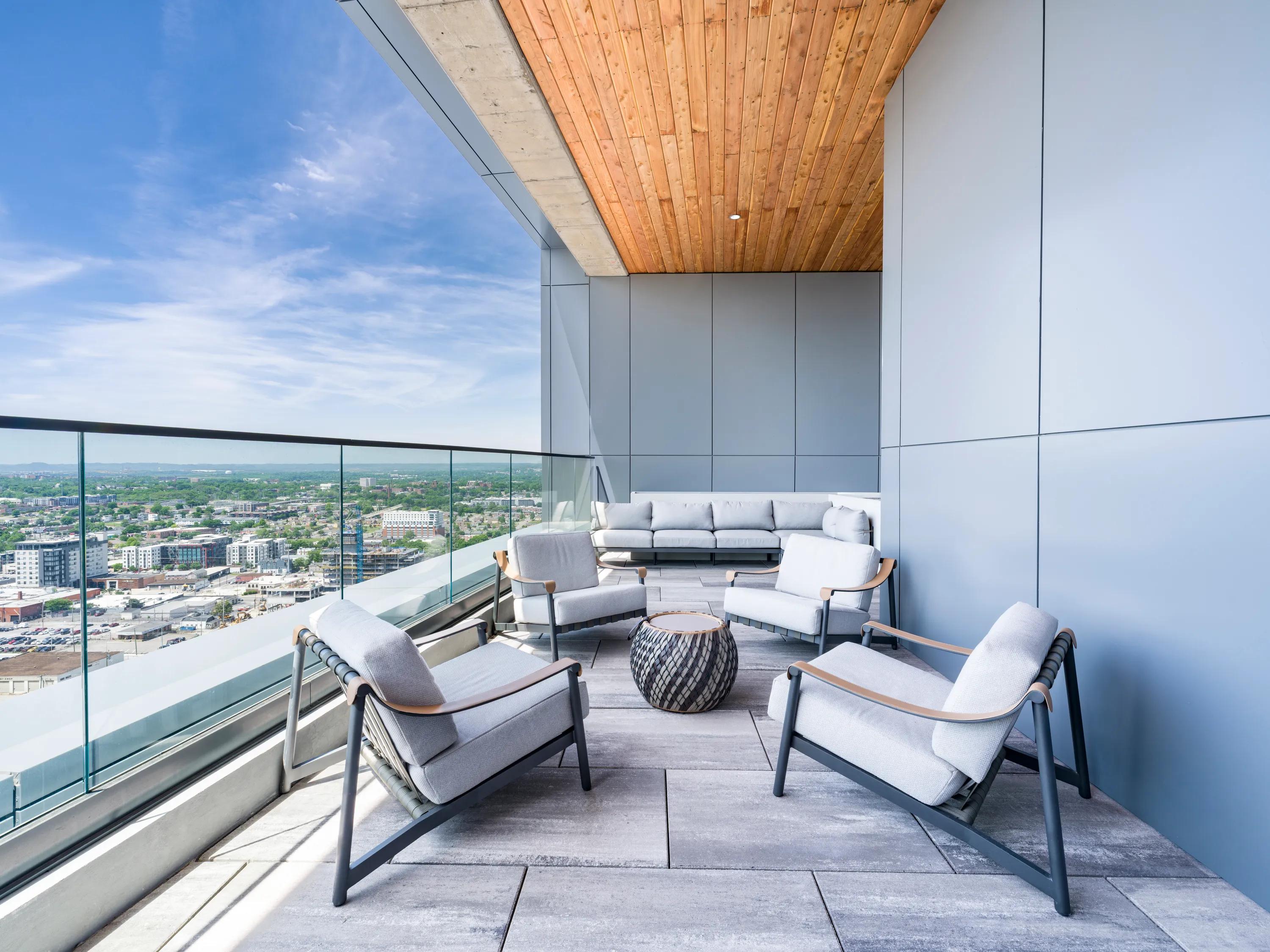 rooftop and outdoor lounge modera mcgavock apartment homes for rent in nashville tn