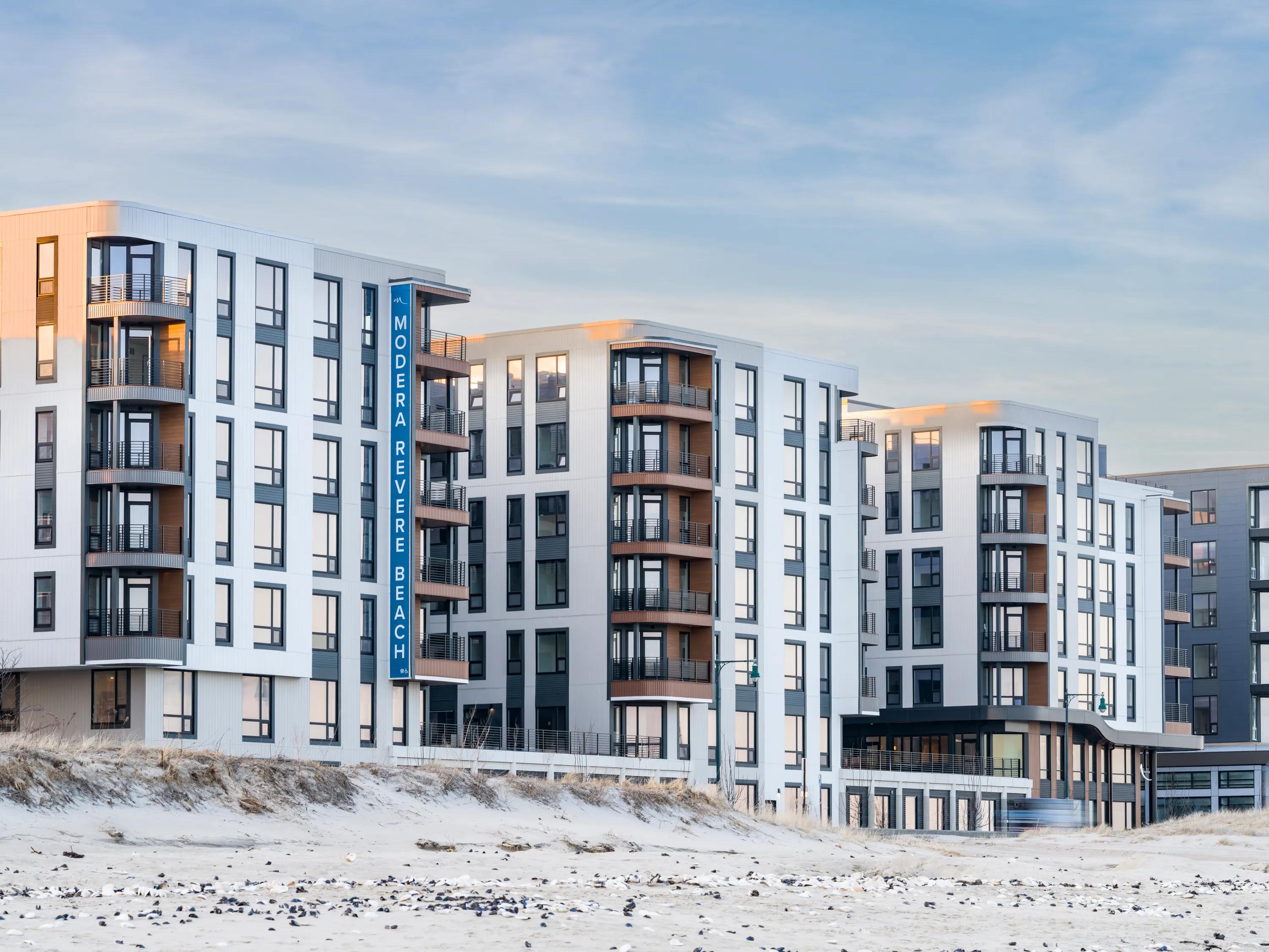 exterior community in front of beach modera revere beach apartments for rent in revere beach ma near boston